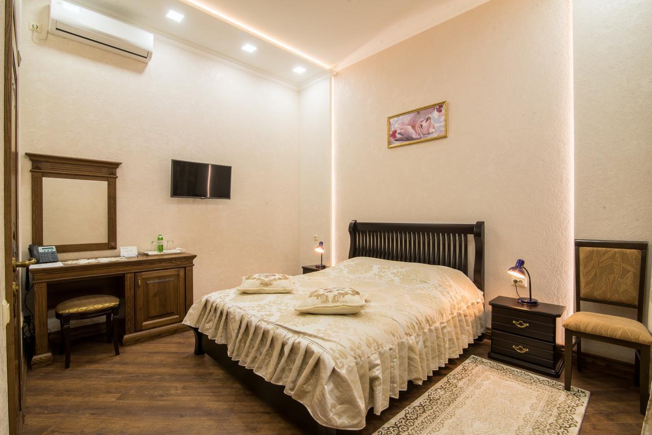 Panskiy Dvir Chernivtsi Luaran gambar